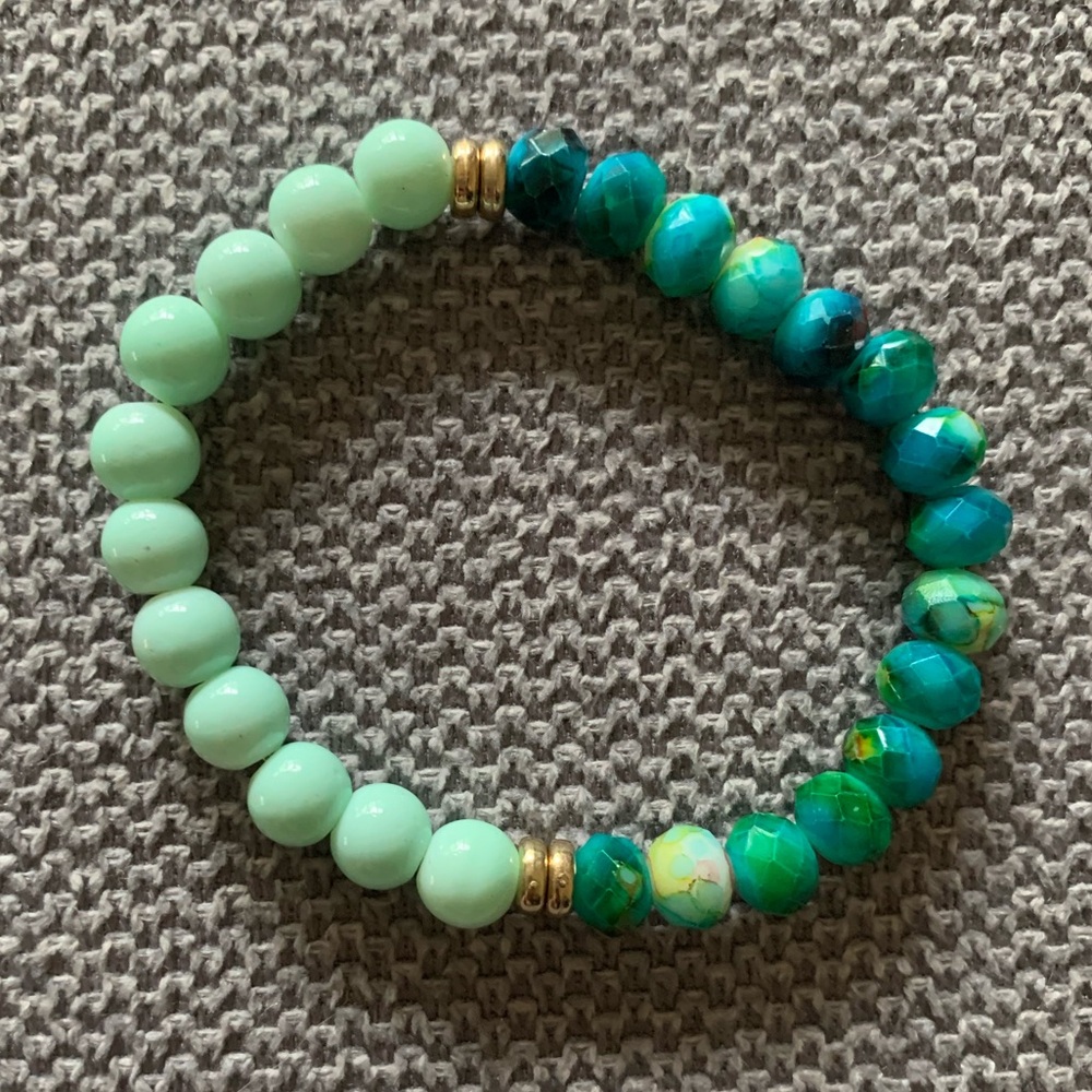 {Handmade} Green and Blue Beaded Bracelet